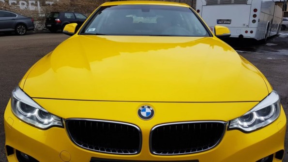 taxi sárgítás, taxi fóliázás