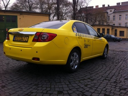taxi sárgítás, taxi fóliázás