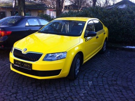 taxi sárgítás, taxi fóliázás