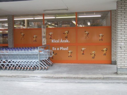 kirakat dekoráció, portál