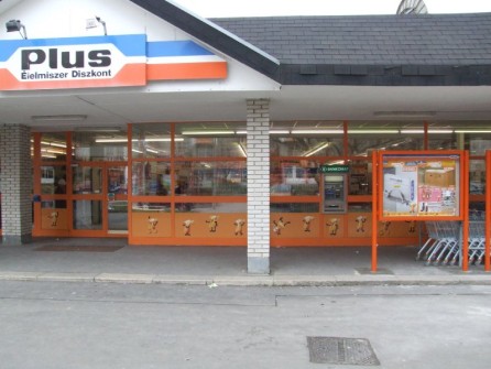 kirakat dekoráció, portál