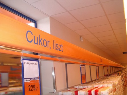 kirakat dekoráció, portál