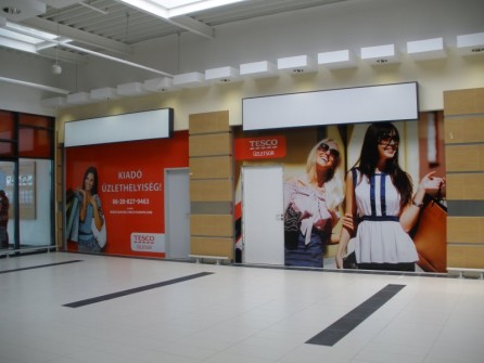 Kirakat üzlet dekor