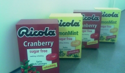 Kináló pult brandingelve